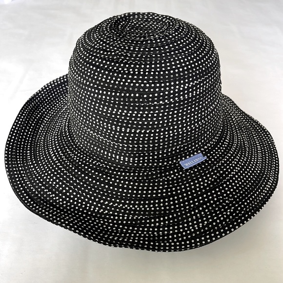 Wallaroo Accessories Wallaroo Petite Scrunchie Sun Hat Spf 5